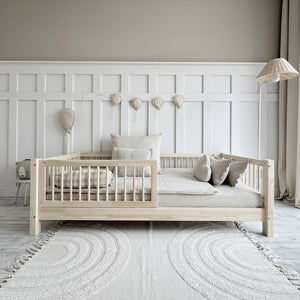 Esme Kid's Day Bed