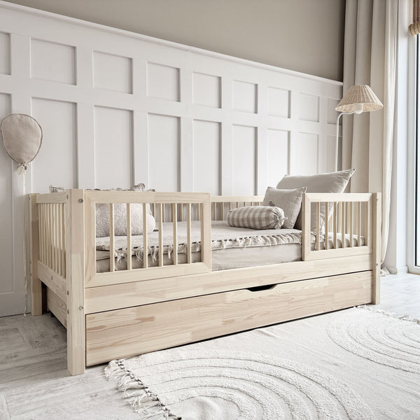 Esme Kid's Day Bed