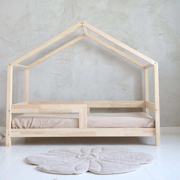 Evie House Bed