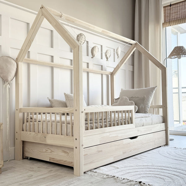 Maisie House Bed