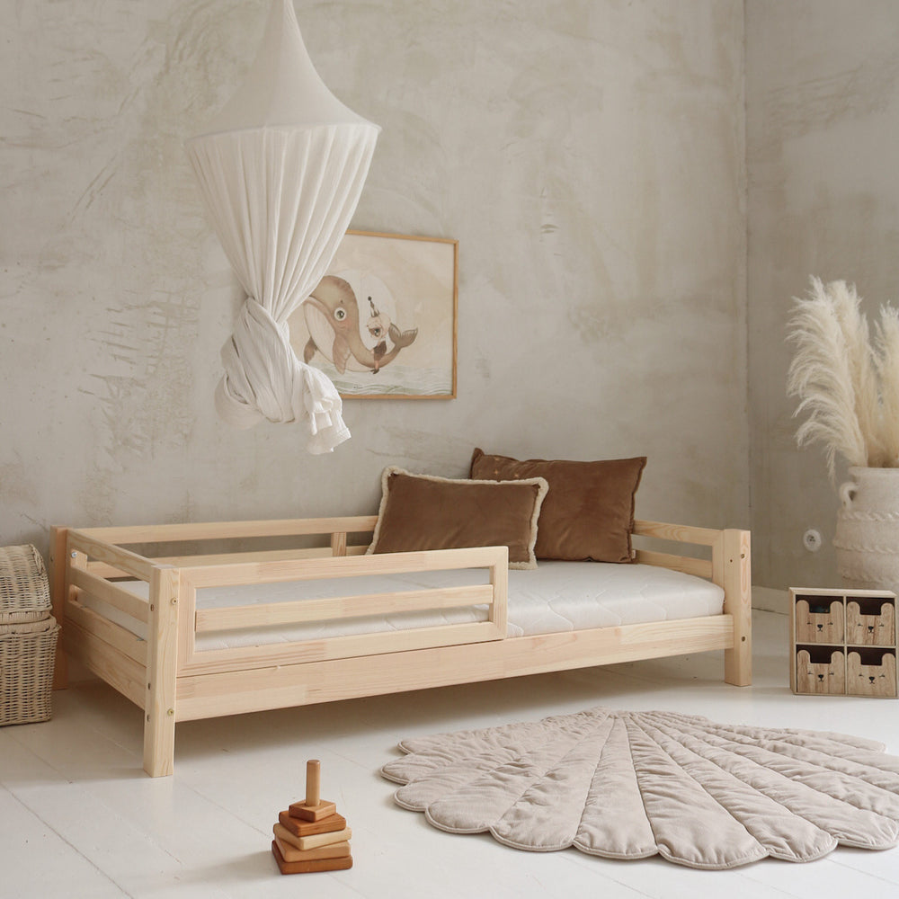 Sophia Kids' Day Bed