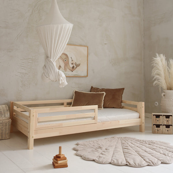 Sophia Kids' Day Bed