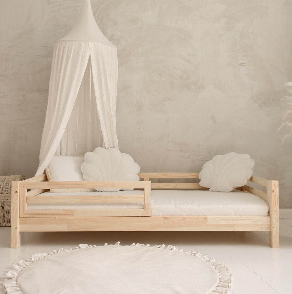 Sophia Kids' Day Bed
